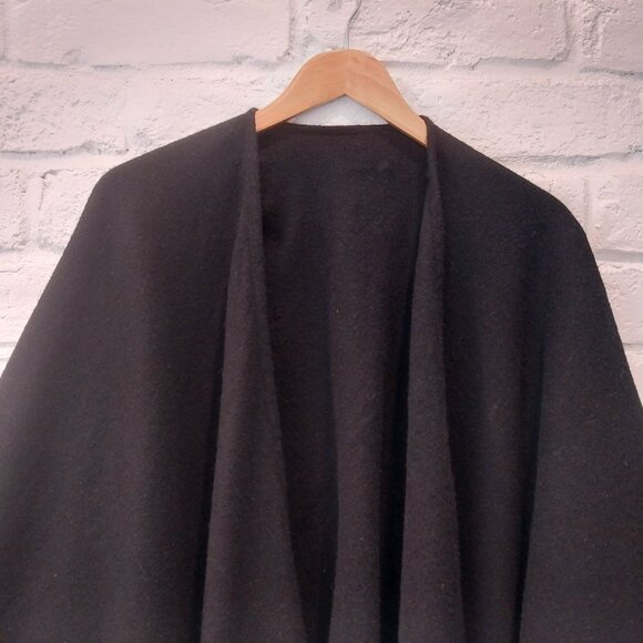 Portoland 100% Wool Poncho Black Wrap Cardigan Fringed Cape Shrug S,M,L One Size - Picture 4 of 6